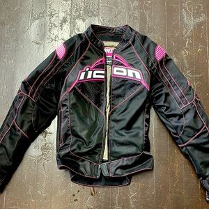 Icon Women’s motorcycle jacket contra XL with liner and armor